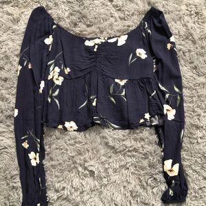 Long sleeve crop top.